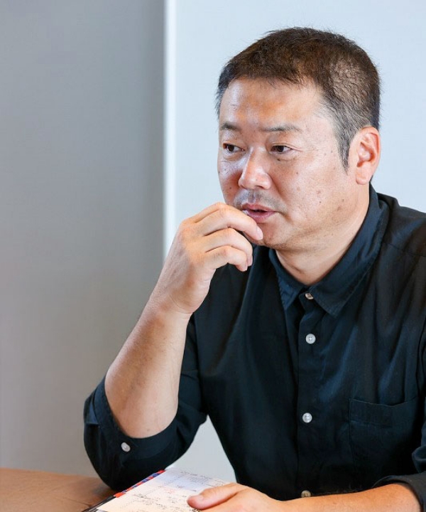 代表取締役社長　鈴木　亜樹久の写真